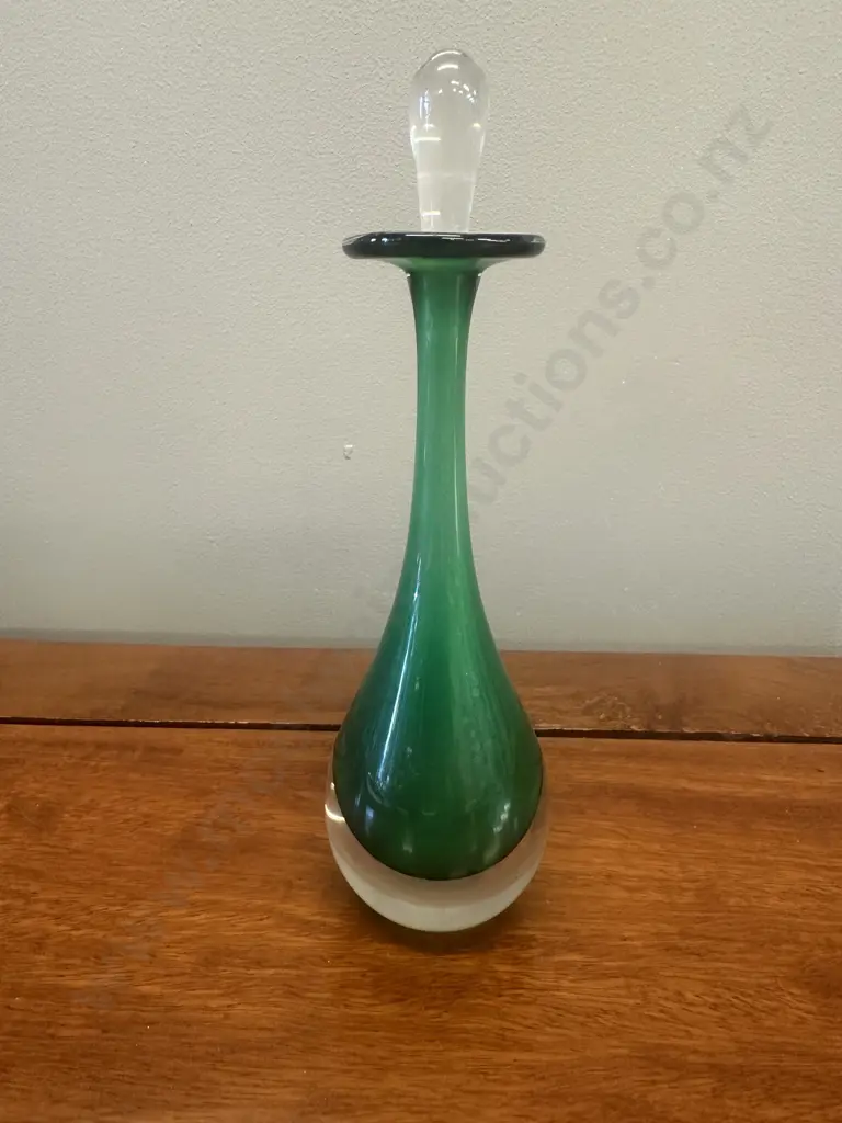 Green Glass Perfume Bottle 2007 H20cm. Image 1++
